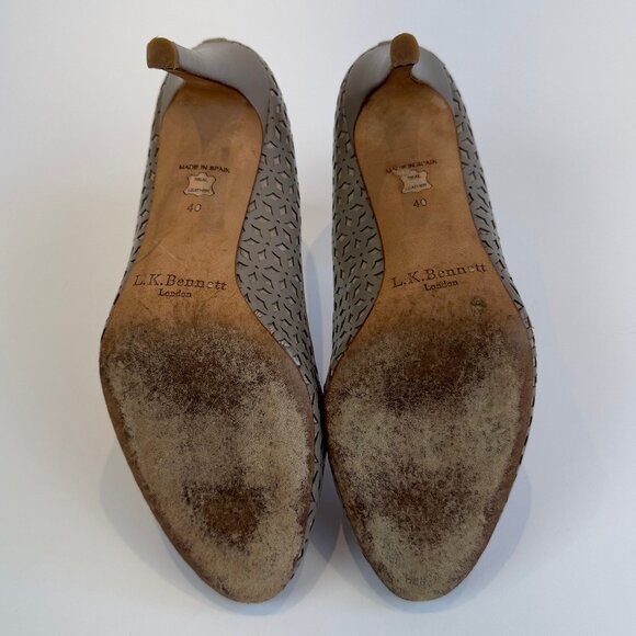 LK Bennett Grey Pumps with Pierced Floral Motif, EU 40 - Picture 7 of 16